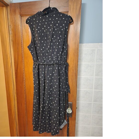 Torrid Midi Poplin Collared Shirt dress Geo symbols sz 2 - Picture 3 of 5